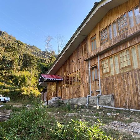 Bed and Breakfast Log Cabin In The Woods Ґанґток Екстер'єр фото