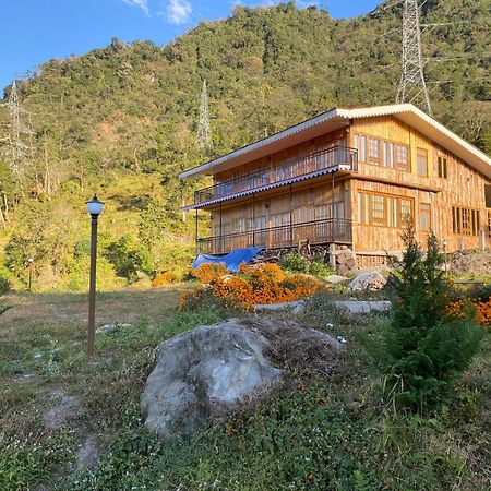 Bed and Breakfast Log Cabin In The Woods Ґанґток Екстер'єр фото